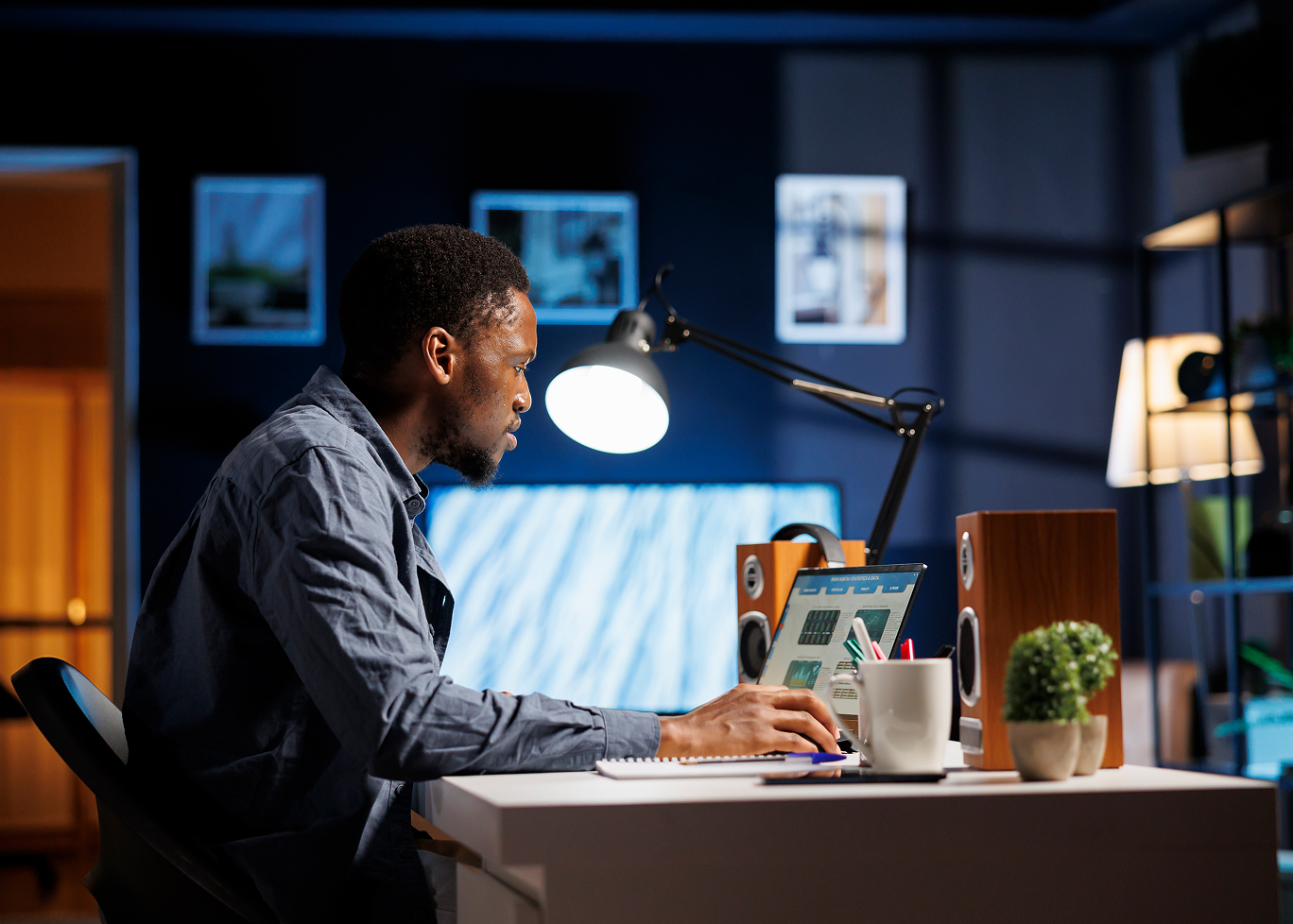 چگونه نرخ فریلنس خود را تعیین و با اعتماد مذاکره کنیم